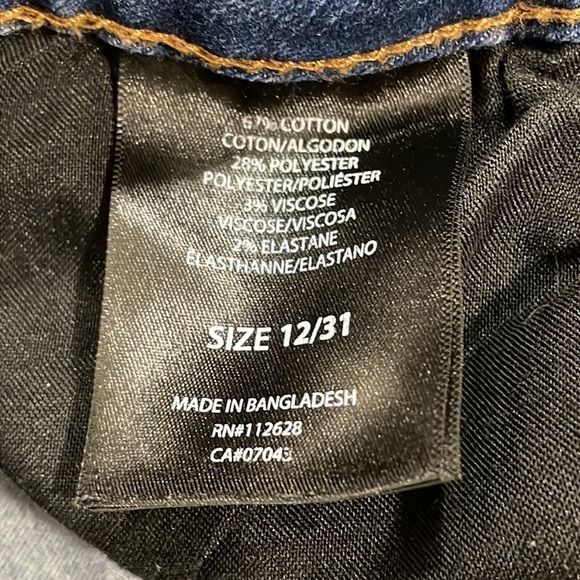 Tahari Kelly Mid Rise Skinny Denim Jeans 12/31 - Picture 13 of 16